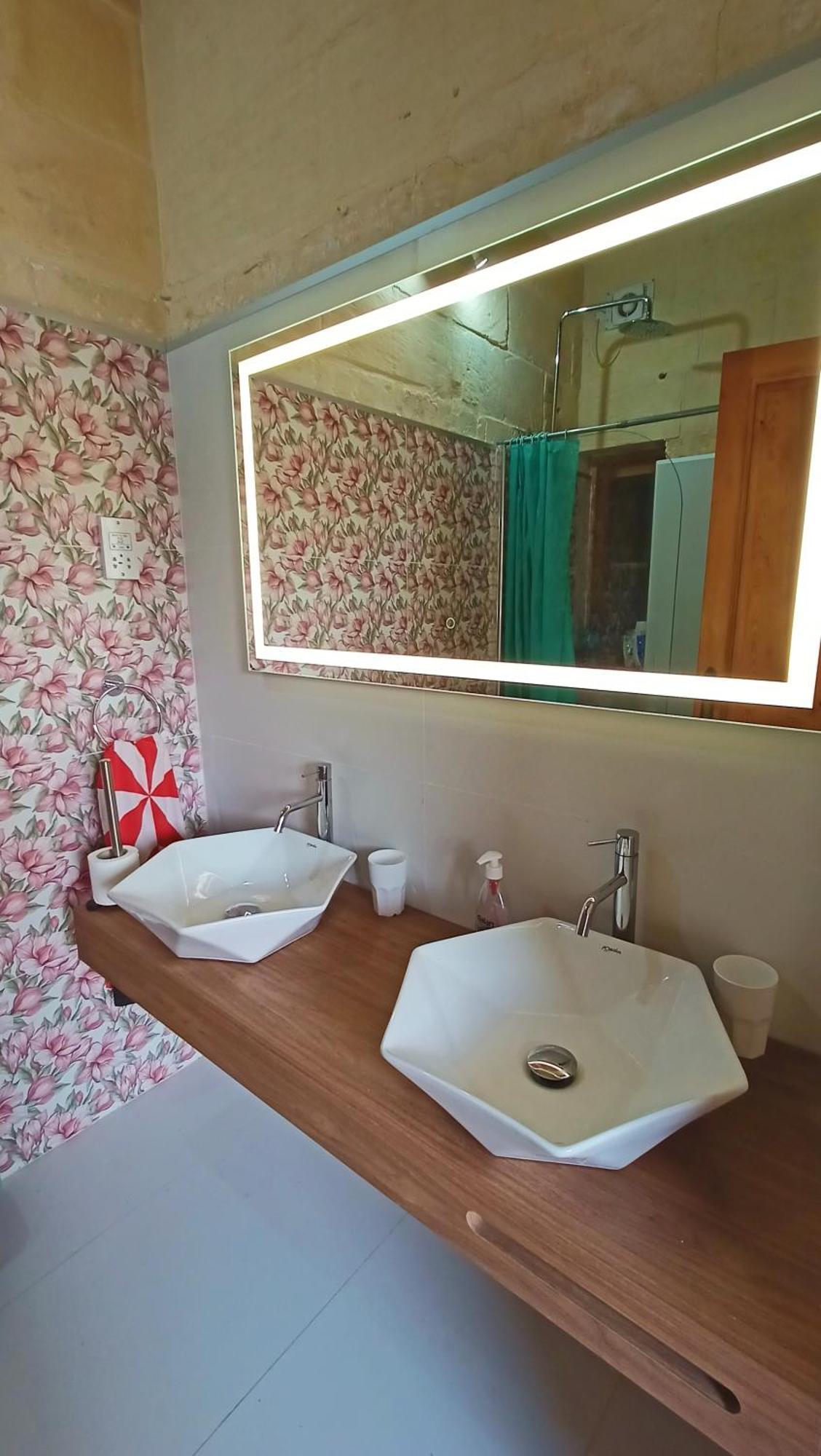 Arthome - Guest Rooms Арб Экстерьер фото